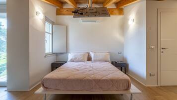 Villa, Hill View | 4 bedrooms, free cots/infant beds, rollaway beds, free WiFi
