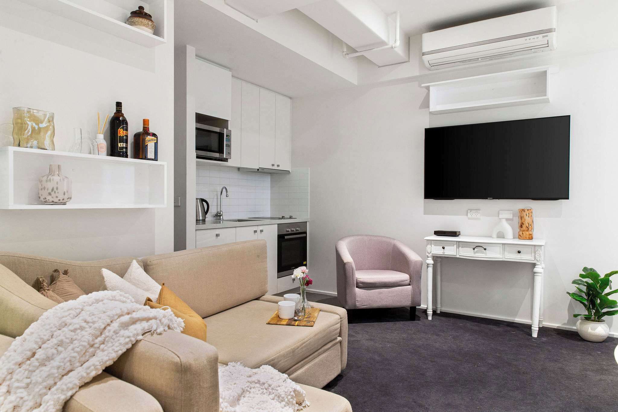 TV, offices