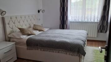 5 habitaciones, wifi gratis y ropa de cama