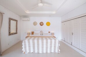 Deluxe Villa, Patio, Pool View