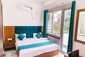 Habitación Deluxe doble | Sistema de insonorización, wifi gratis, ropa de cama