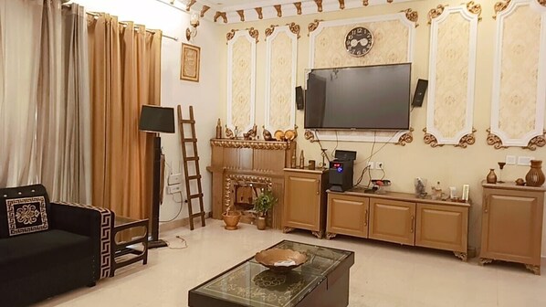 Interior - 2 Bedroom Private Apartment in a Luxurious house in Posh area. Close to Airport (Lahore)
