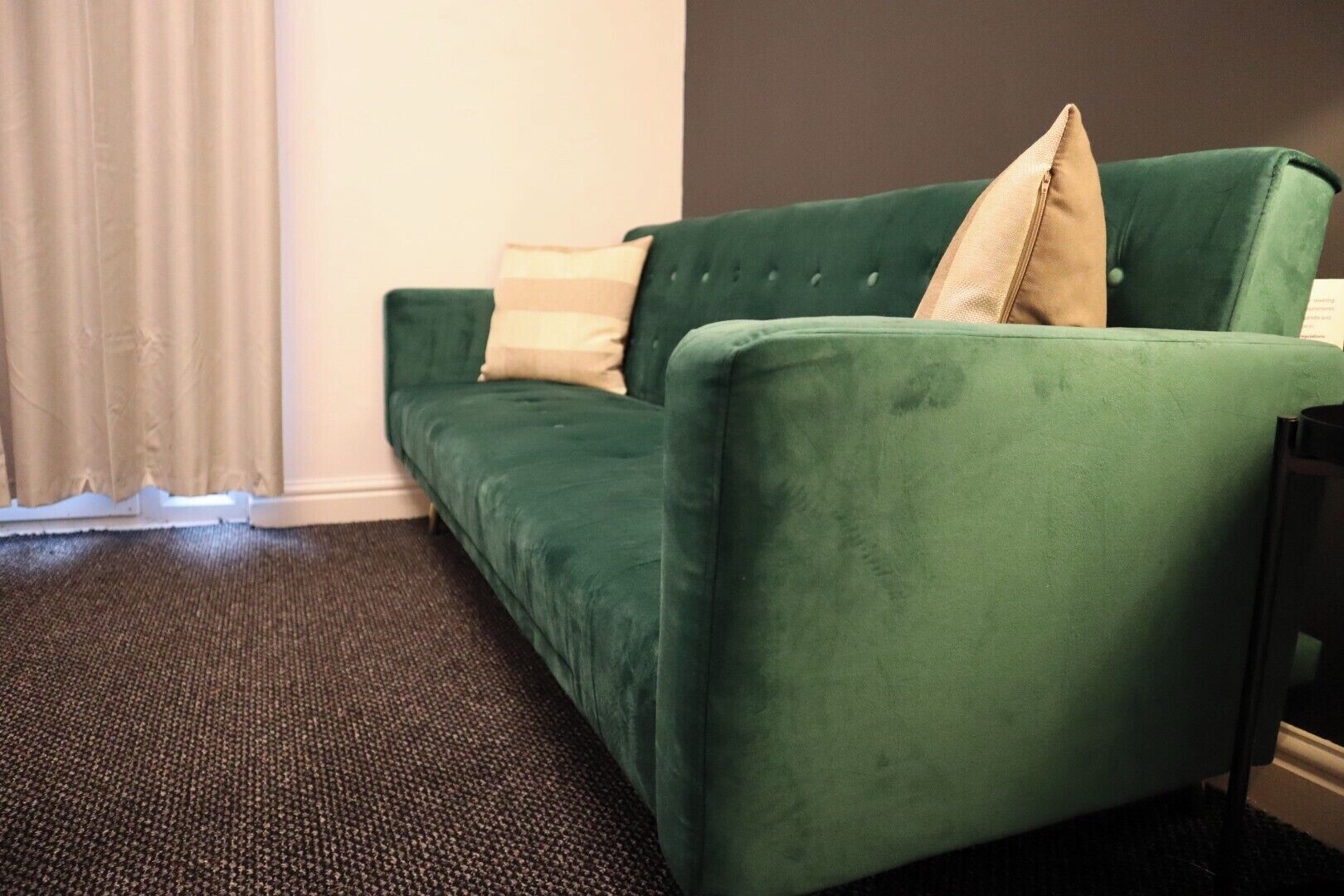 Apartment | Living area | TV