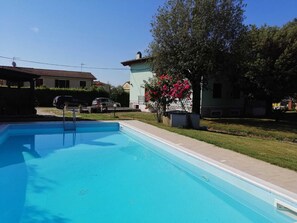 Seasonal outdoor pool