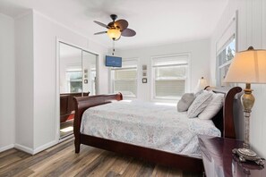 4 chambres, fer et planche à repasser, Wi-Fi, draps fournis