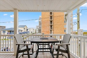 Outdoor dining - Ocean Views at Vagabond (Ocean City)