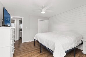 2 室のベッドルーム、WiFi、ベッドシーツ