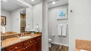 Shower, hair dryer, towels - LV033 Quaint Downstairs Legacy Villas Suite (La Quinta)