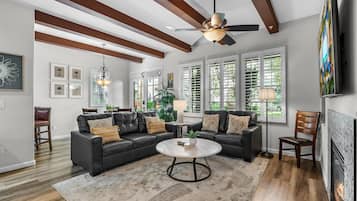 TV, fireplace, offices