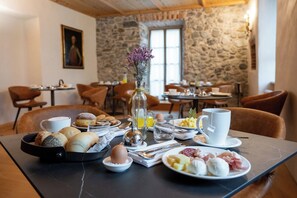 Desayuno buffet incluido todos los días
