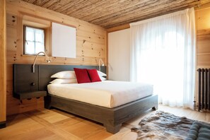 舒適雙人或雙床房 | 隔音、免費 Wi-Fi