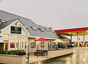 Exterior detail - OYO Ocean Haze Hotel (Haverfordwest)