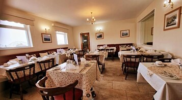 Daily English breakfast (GBP 9.99 per person)