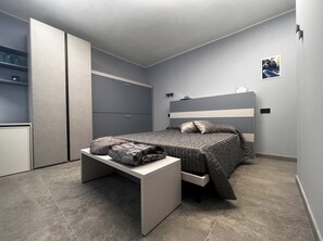 Desk, soundproofing, free WiFi - B&B COME NELLE FAVOLE (Saludecio)