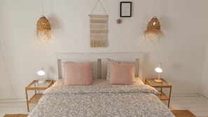 4 bedrooms, iron/ironing board, WiFi, bed sheets