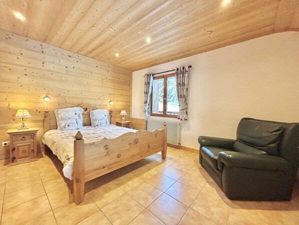 4 bedrooms, free WiFi