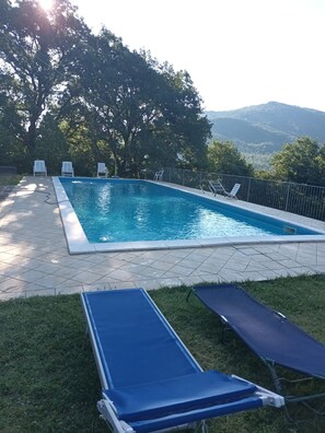 Seasonal outdoor pool - Appartamento Presepe Volterrano Umbria (Città di Castello)