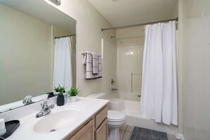 تجهيزات دش، مجففات شعر، مناشف