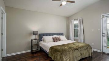 2 bedrooms, iron/ironing board, WiFi, bed sheets