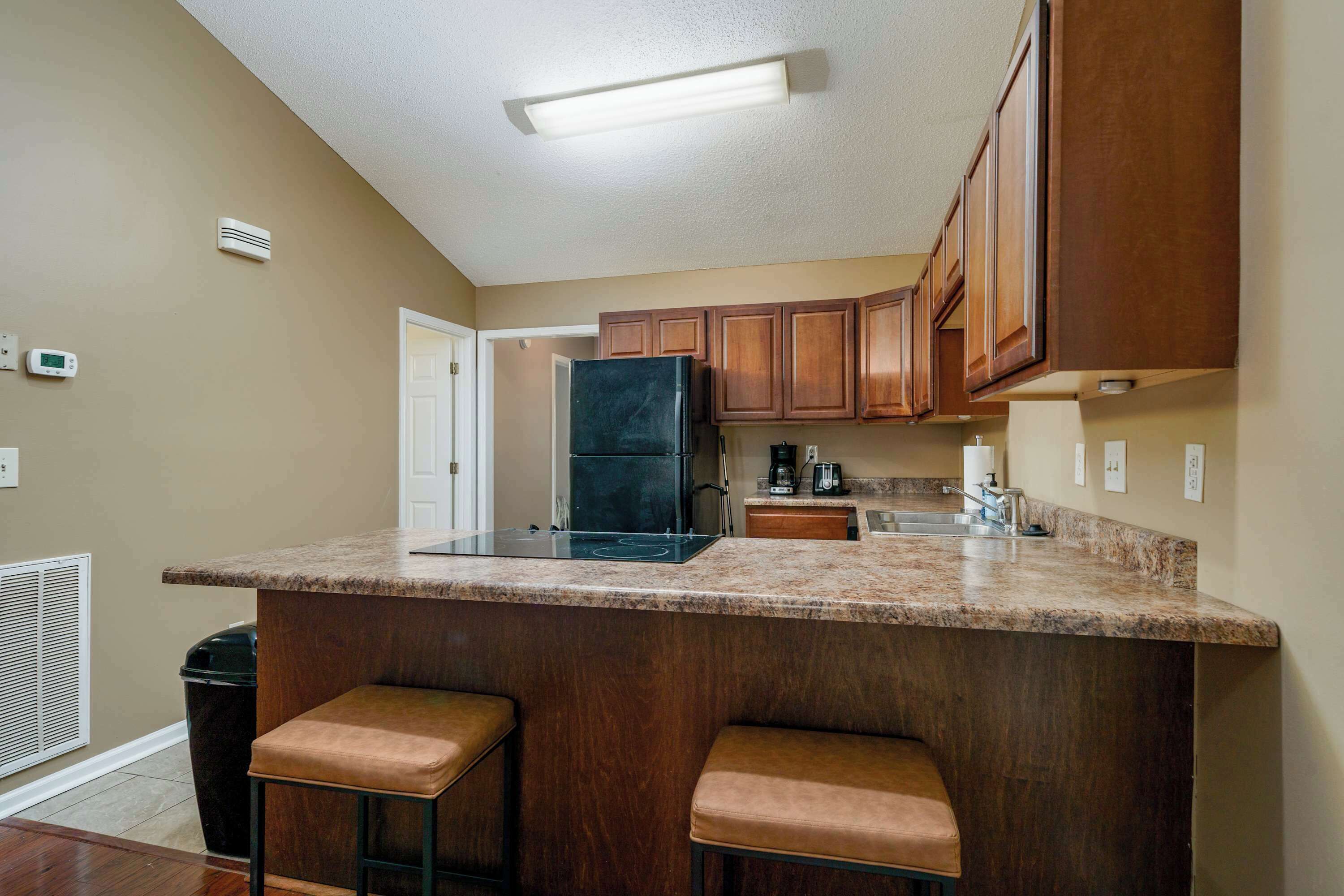 Refrigerador, horno, parrilla de estufa y lavavajillas 