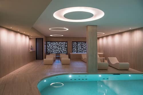 Behandlungsräume für Paare, Sauna, Whirlpool, Dampfbad