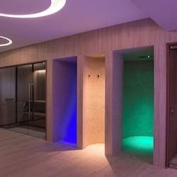 Sale per trattamenti di coppia, sauna, vasca idromassaggio, bagno turco