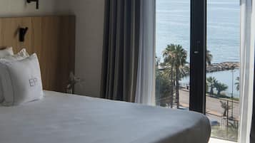 Family Apartment, Sea View | Minibar, in-room safe, blackout drapes, soundproofing