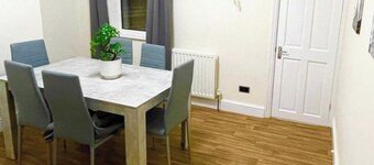 Chatham Home - Sleeps 6 - Close to Station - Wifi