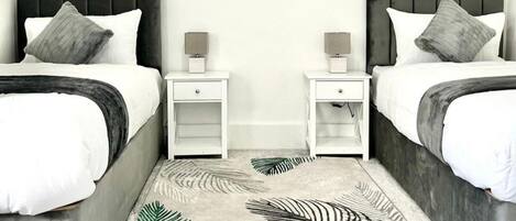 3 chambres, bureau, fer et planche à repasser, Wi-Fi gratuit