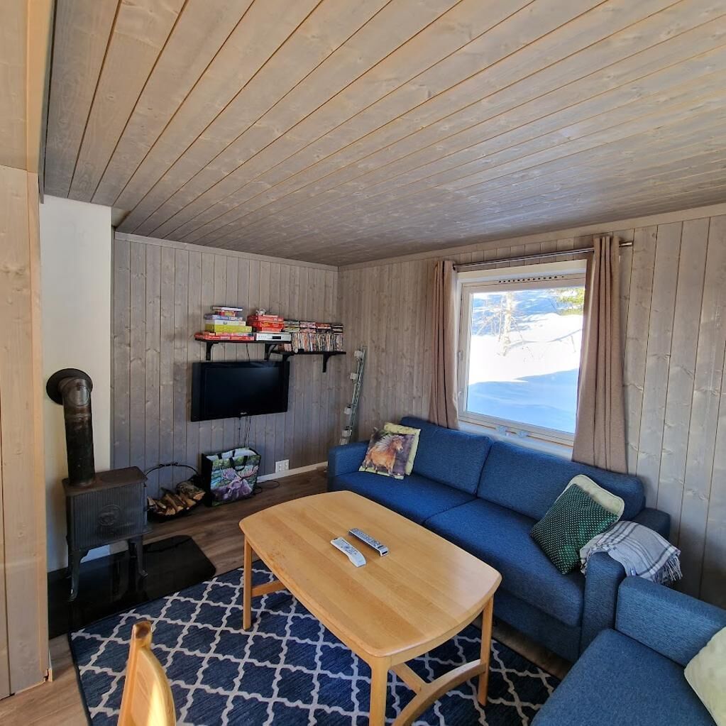 Cottage | Living area | Fireplace