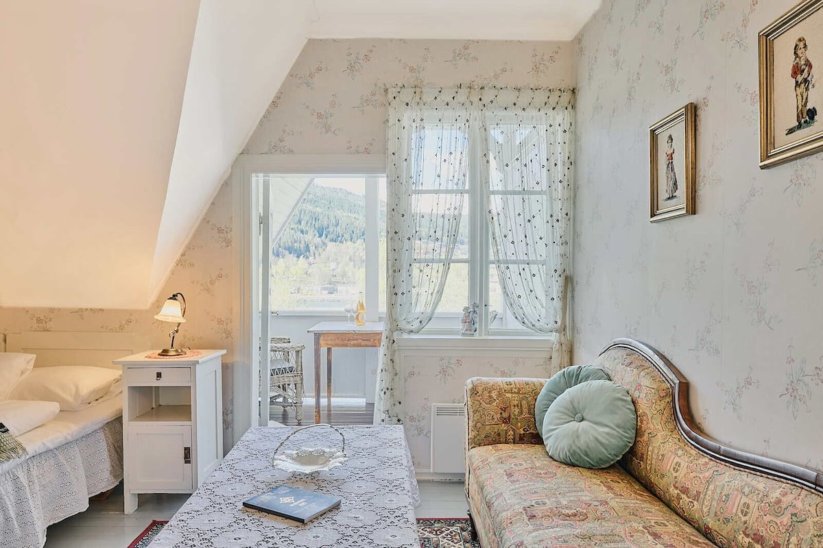 Traditional Double or Twin Room, Bay View | 1 bedroom, free WiFi