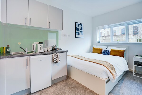 Deluxe Studio, 1 Double Bed