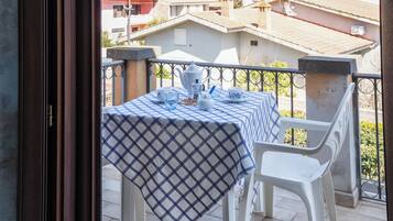 Apartment, 3 Bedrooms, Balcony | Terrace/patio