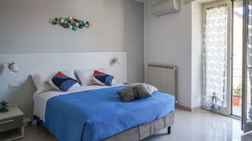 1 bedroom, desk, soundproofing, free WiFi