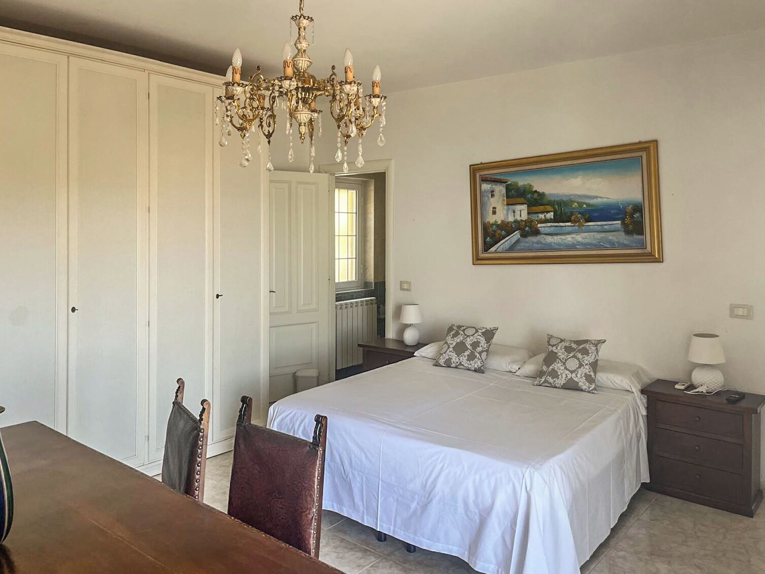 Kamer, 1 slaapkamer, balkon | 1 slaapkamer, een strijkplank/strijkijzer, gratis wifi, beddengoed