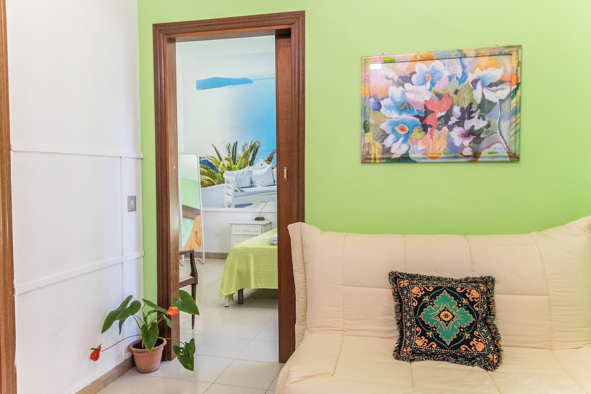 1 bedroom, WiFi (free), bed sheets