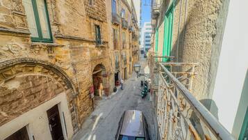 Apartment, 1 Bedroom, Kitchen | Terrace/patio