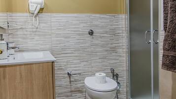 Apartment, 1 Bedroom, Balcony | Bathroom | Shower, towels