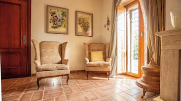 Room, 1 Bedroom, Private Bathroom | 1 bedroom, free WiFi, bed sheets