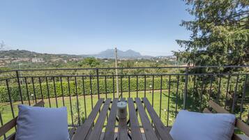 Room, 1 Bedroom, Patio | Terrace/patio