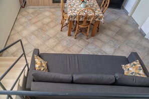 Apartment, 1 Bedroom, Kitchen | Dapur peribadi | Peti sejuk, ketuhar, dapur, alat memasak/pinggan mangkuk/perkakas dapur 