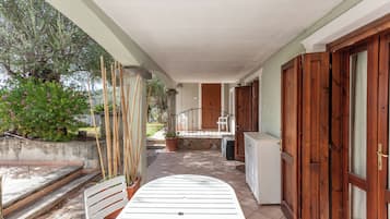 Apartment, 2 Bedrooms, Patio | Terrace/patio