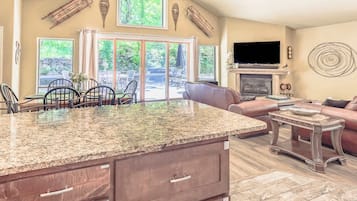 TV, fireplace, offices