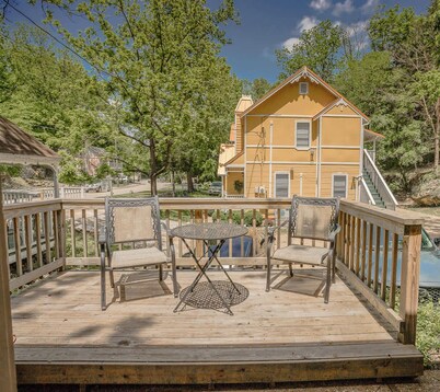 Dwntn, New Hot Tub, Trailer Parking, Dog Friendly