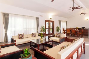 Living area - amã Stays & Trails Isley Villa Dhauj, Haryana (Faridabad)