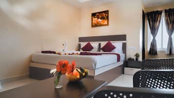 Luxury Double Room, Mountain View | In-room safe, desk, laptop workspace, blackout curtains