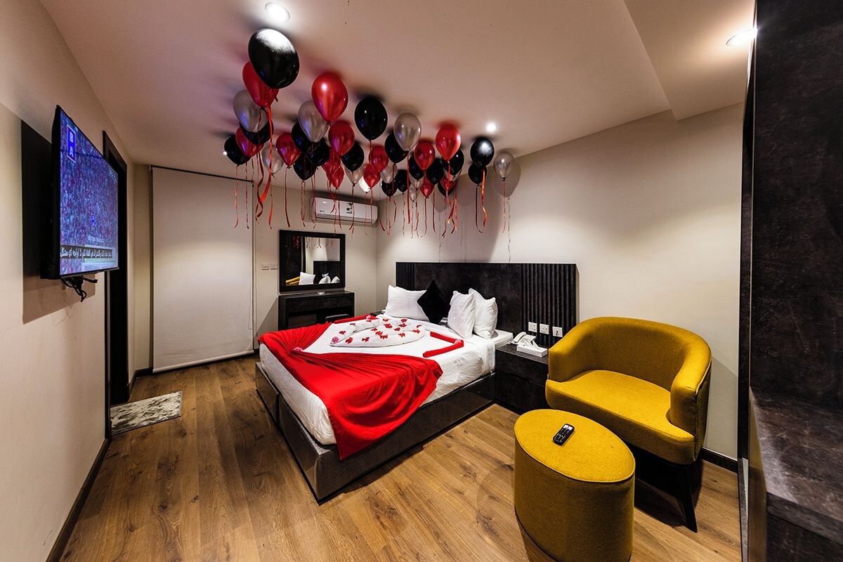 Studio Queen Room