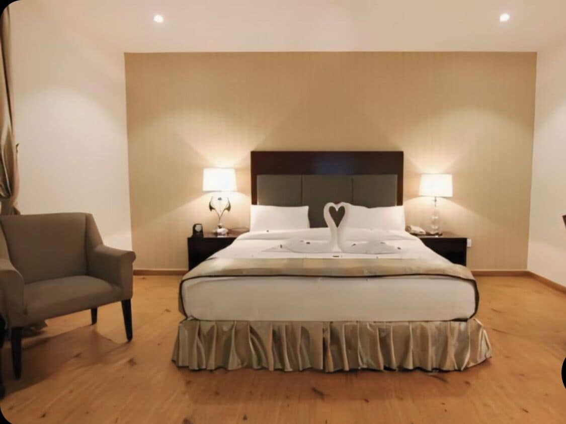 豪華開放式客房 | 客房內保險箱、熨斗/熨衣板