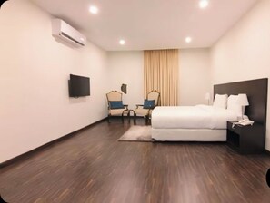 Egyptian cotton sheets, premium bedding, soundproofing
