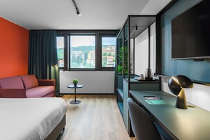 Camera Superior con letto matrimoniale o 2 letti singoli | Una scrivania, Wi-Fi gratuito, lenzuola